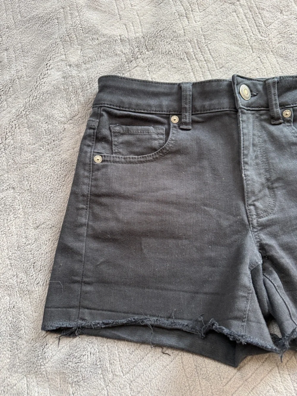 American Eagle Next Level Stretch Hi Rise Shortie Shorts 4 Black Raw Hem